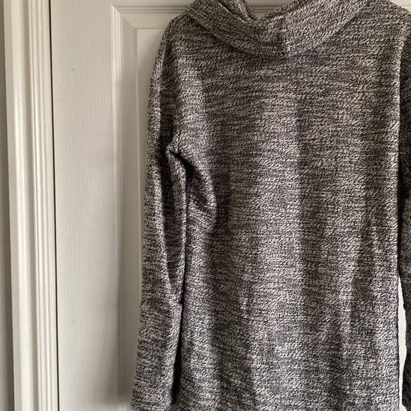 Cawl neck sweater - Picture 3 of 3